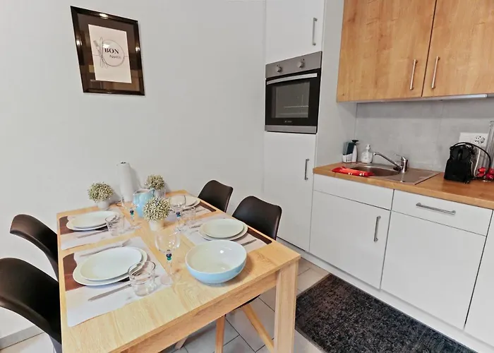 En Plein Centre De Montana 公寓